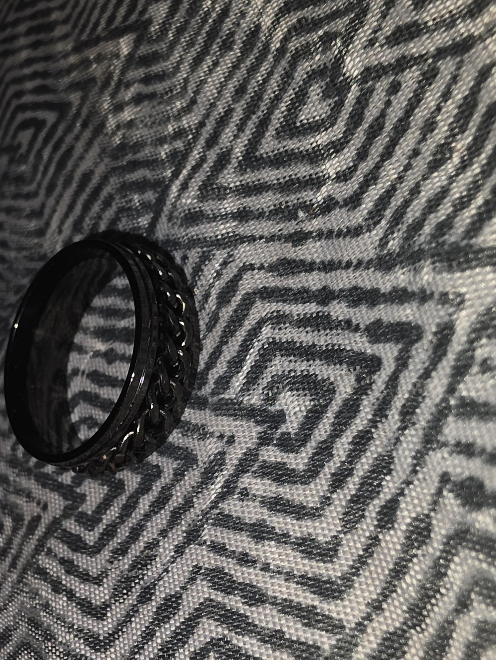 Black Men's Chain Inlay Band Ring - Unbranded